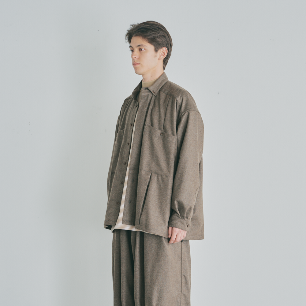 WOOL BOX PLEATED SHIRT 8