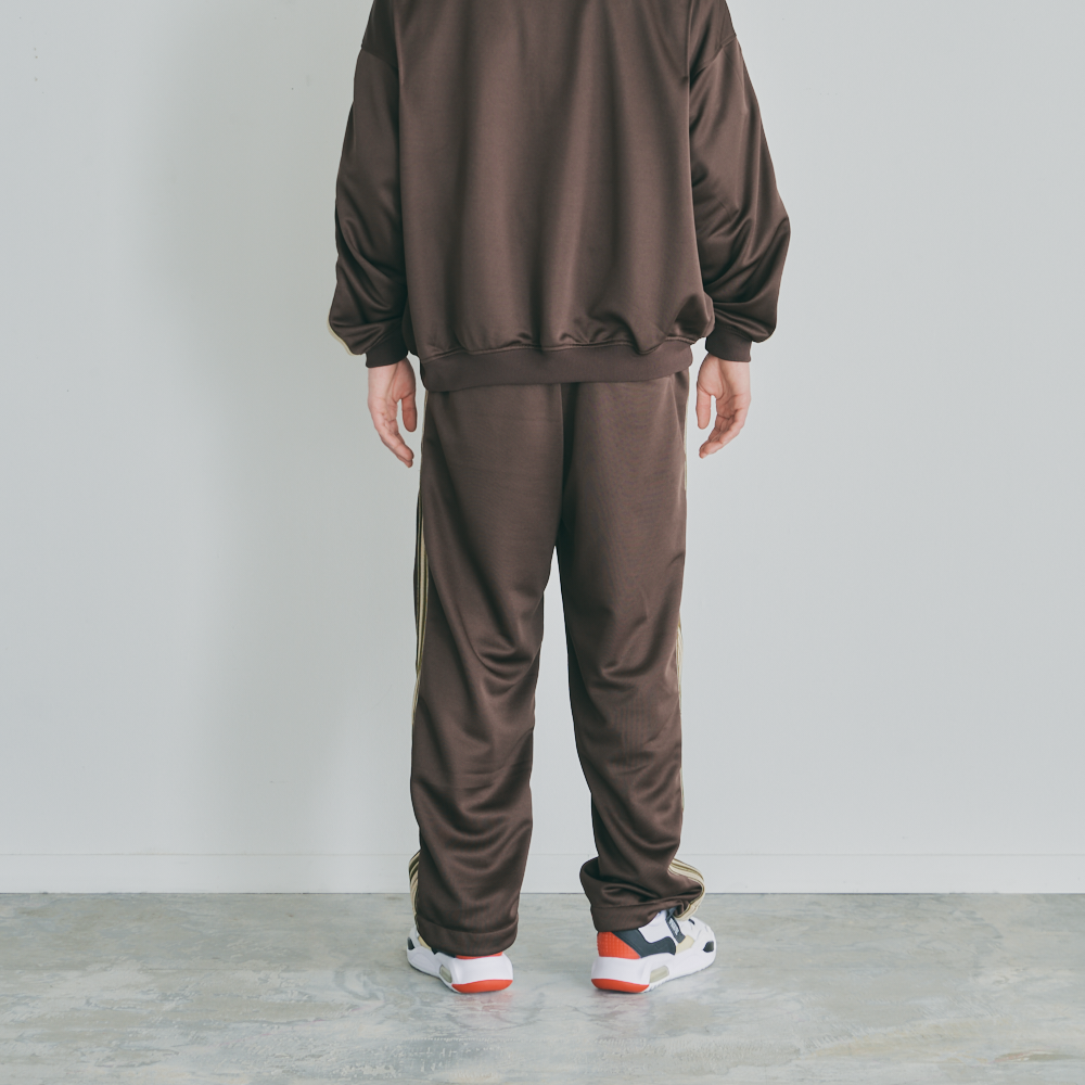 TRACK PANTS 10