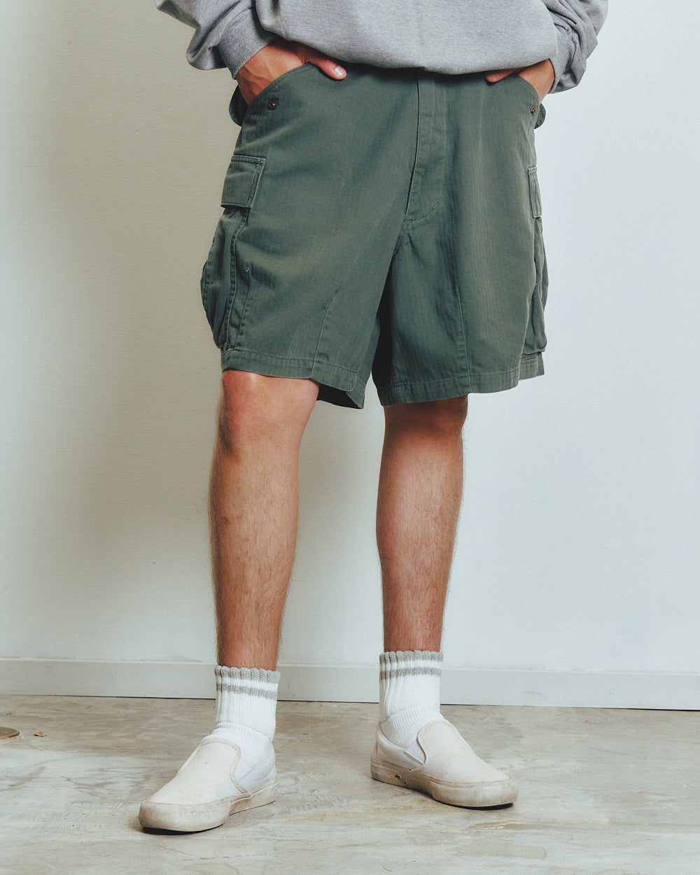 NU MILITARY BALLOON SHORTS 5