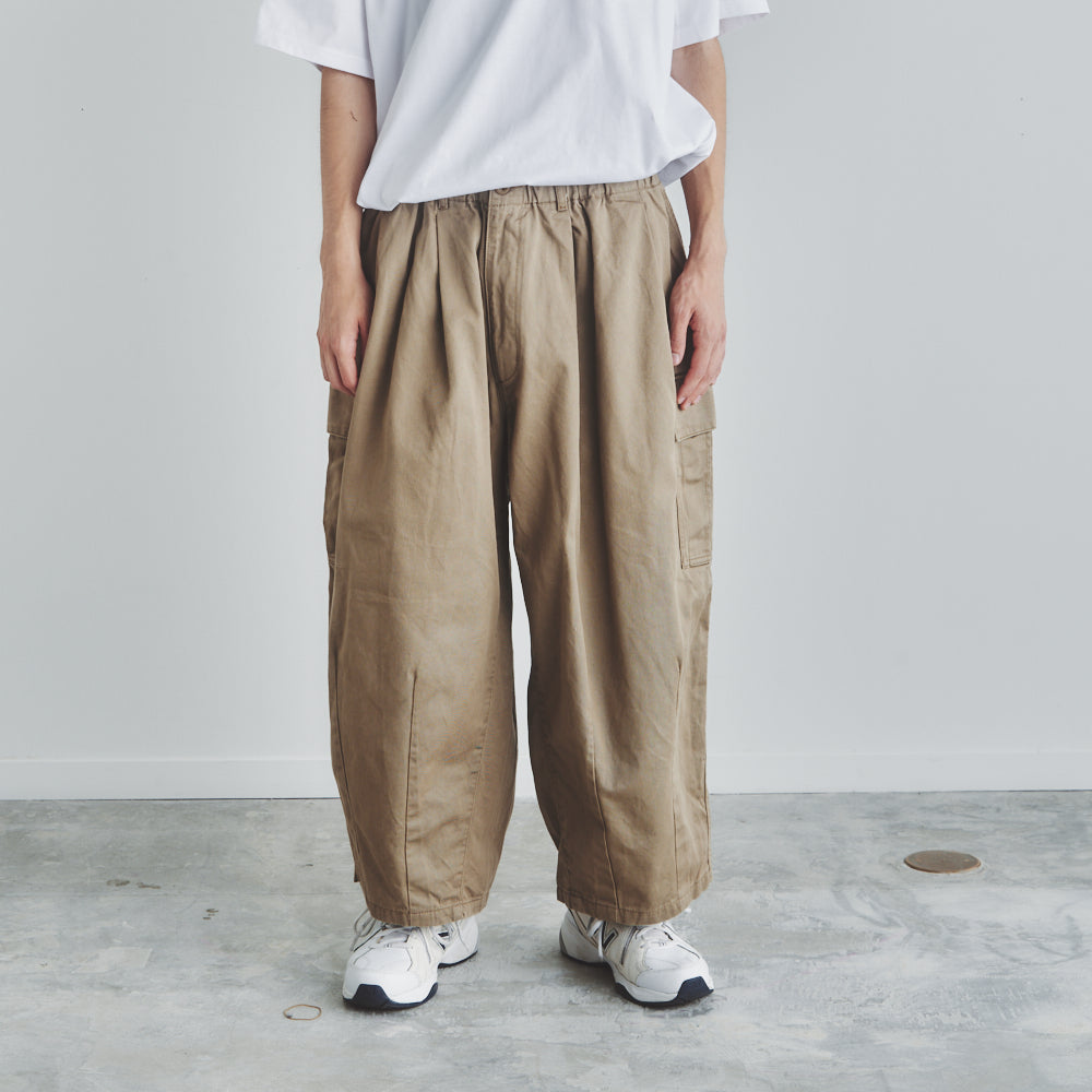 is-ness イズネスBALLOON CARGO EZ PANTS | gulatilaw.com